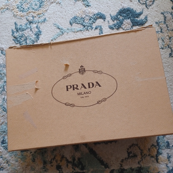 Prada shoes - Picture 8 of 10